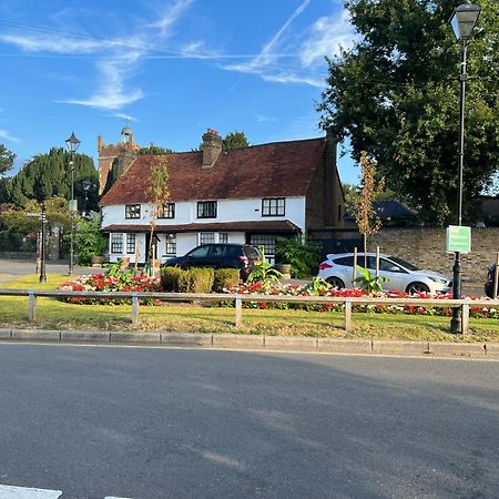 Harmondsworth Hall Esterno foto